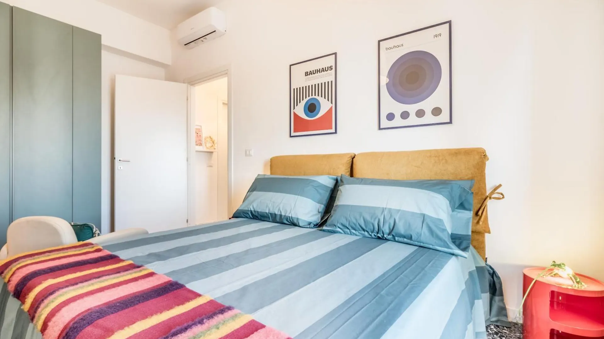 Apartment Trastevere Mansion Rome Italy